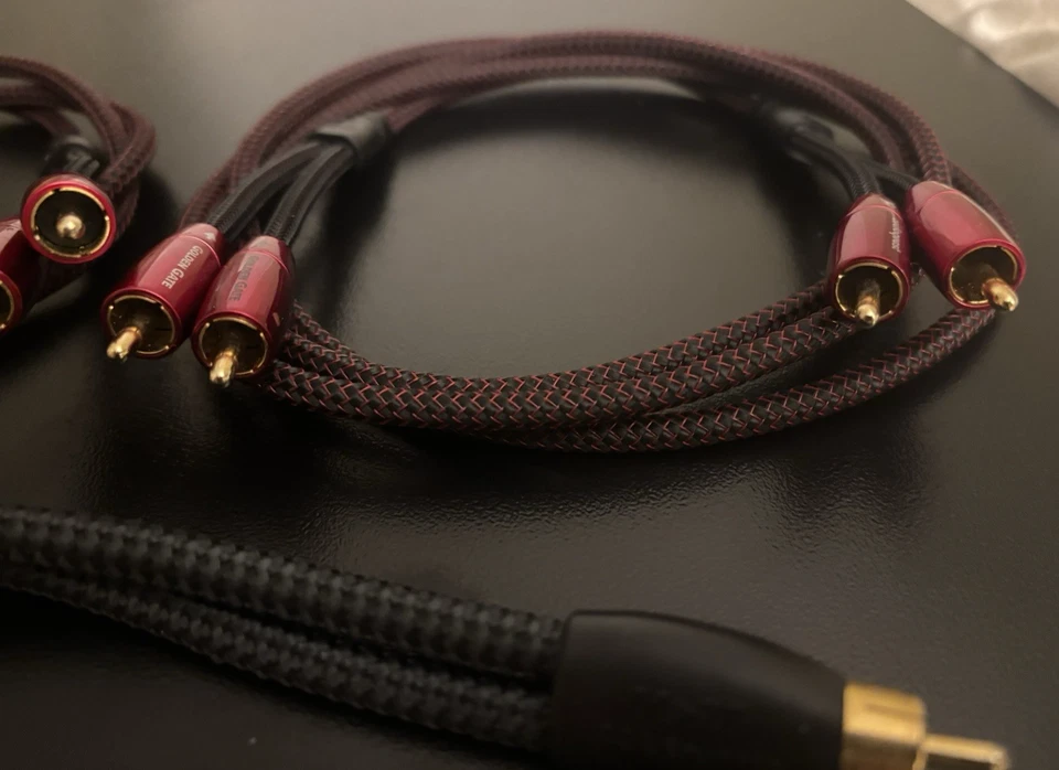 Audioquest Golden Gate RCA - Paquete de cables de interconexión de audio RCA (lote de tres) Foto 2 de 4