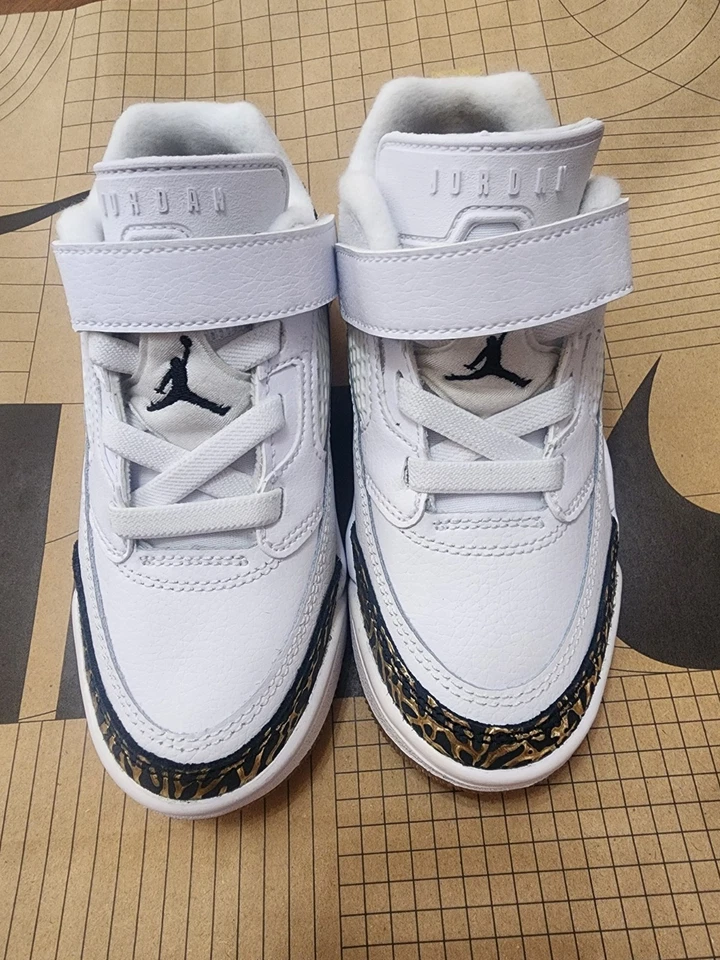 Jordan Spizike Low BP Negro Metálico Dorado Talla 11C Foto 3 de 4