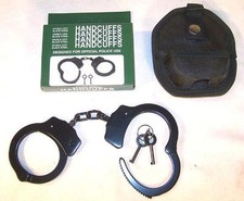 DOUBLE LOCK BLACK STEEL HANDCUFFS W CASE AND KEYS official police quality cuffs