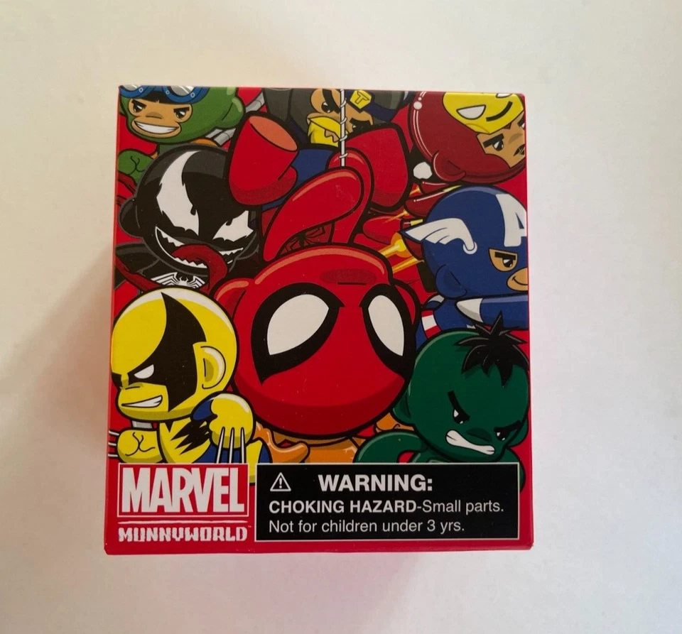 Spider-Man | Kidrobot Marvel Series 1 - Munnyworld Mini 3" Vinyl Figure - Image 3 of 4