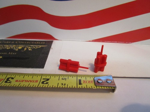 Lego (2) RED DYNAMITE STICKS,CITY,COWBOY OR ANYTHING - Picture 2 of 2