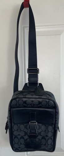 COACH MEN Track Pack In Signature Canvas Crossbody bag C2711