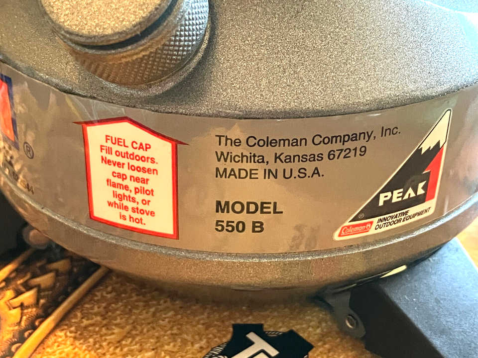 Coleman 550B PEAK 1 MultiFuel Single Burner Stove/101995/NO RESERVE