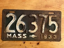 ANTIQUE MASSACHUSETTS VINTAGE 1933 LICENSE PLATE COLLECTOR WALL DECOR MAN CAVE