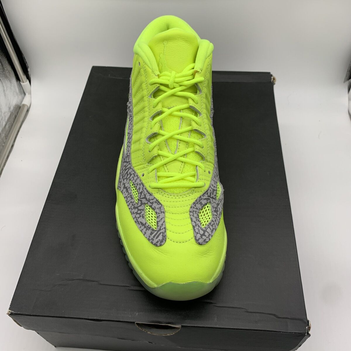 NWB DS 2019 Nike Air Jordan 11 XI Retro Low IE Volt Size 12 NWB DS 2019 Nike Air Jordan 11 XI Retro Low IE Volt Size 12
