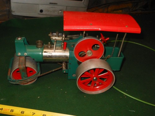 OLD SMOKEY STEAM ENGINE ROLLER TRACTOR-MADE IN WEST GERMANY - Picture 9 of 12