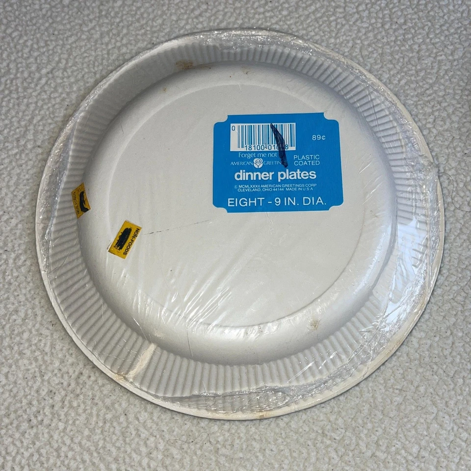 RARE Vintage St. Patrick's Day Paper Plates- 1989 American Greetings NEW Sealed! - Image 4 of 4