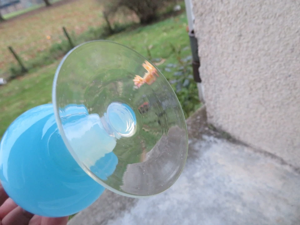 ancien vase en opaline bleu 17.5 cm - Photo 4/4