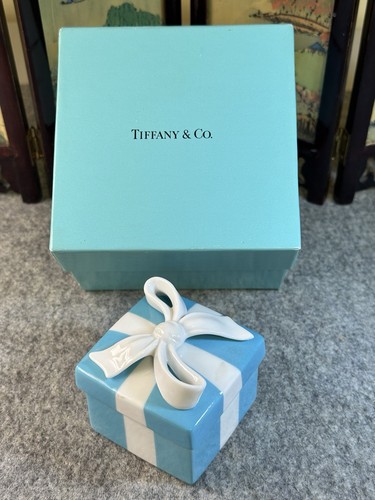 TIFFANY & Co. Mini Blue Ribbon Bow Box Jewelry Case Trinket Porcelain
