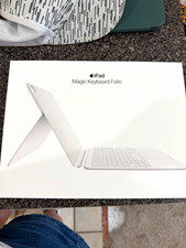 Apple iPad Magic Keyboard Folio Keyboard Folio/Case White Integrated Stand