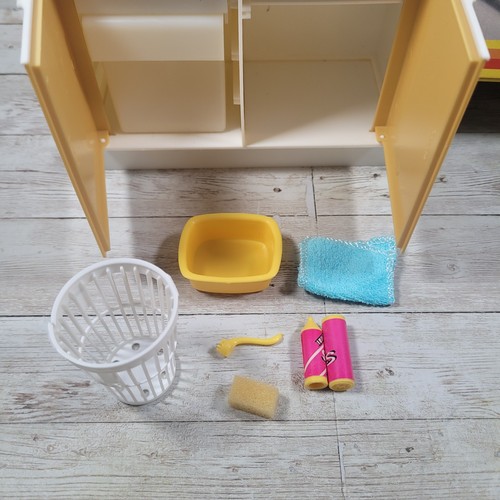 Vtg Sindy Doll Kitchen Sink Marx Toys 1246 W/ Accesories Free Shipping - Picture 3 of 17