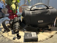 Nikon D3300 DSLR Kit – 18-55mm VR + Battery + Bag + WU-1a WiFi – Excellent