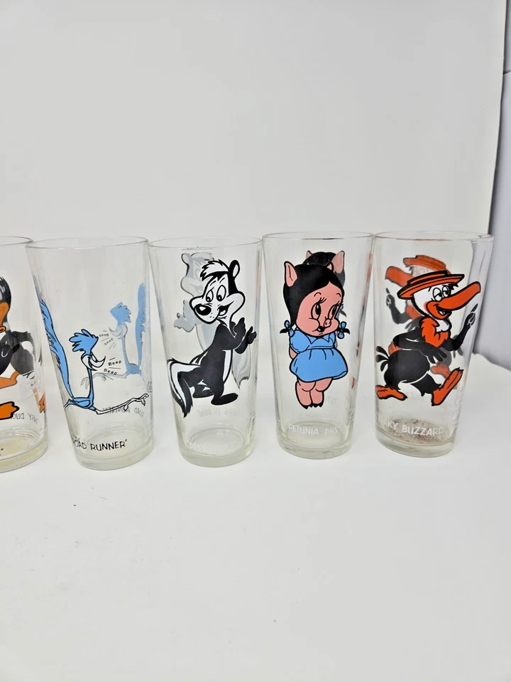 百事可乐收藏家系列眼镜 1973 年和 1976 年 Looney Toons 7 件套 — 第 3/3 张图片