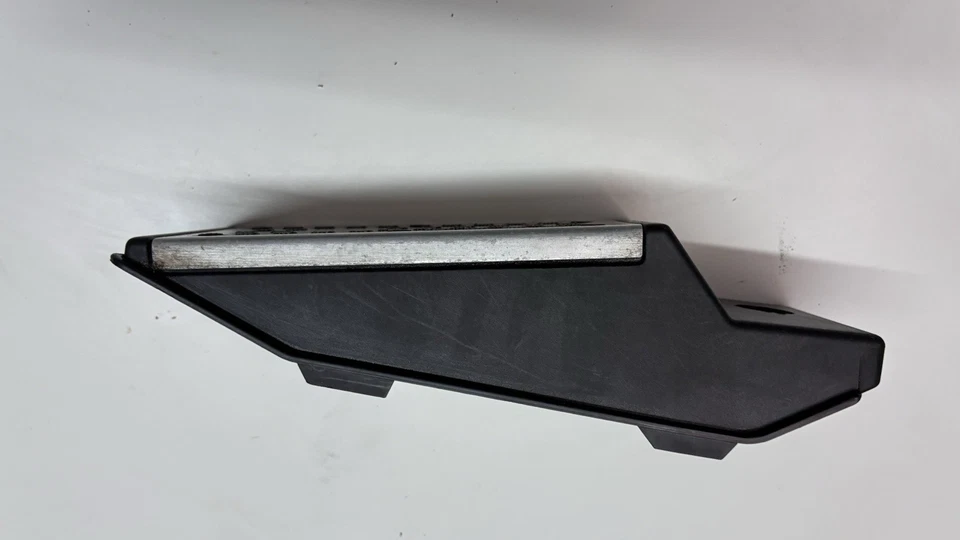 Infiniti G35 2003-2007 cupé reposapiés OEM automático Foto 3 de 4