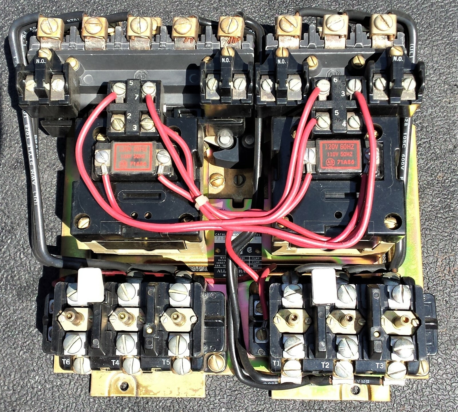 Allen Bradley 715X-BOD Multi-Speed Motor Starter, NEMA Size 1, 120V Coil, 10HP