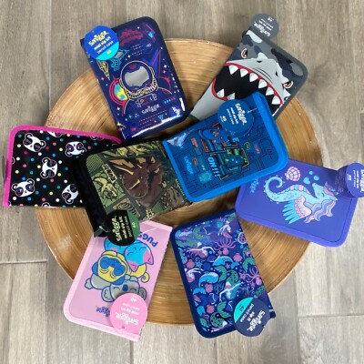 NEU Smiggle 40-teiliges Midi Federmäppchen Schreibwaren Set Mädchen Junge Geschenk Schule GESCHENK