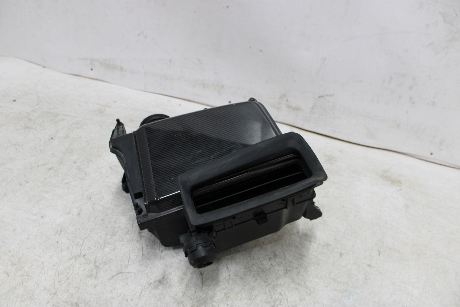 2021 AUDI R8 Air Cleaner Rear