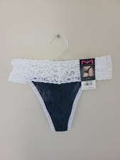 Maidenform Women's All Lace Thong Panty White/Navy One Size