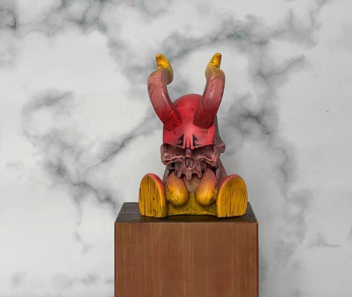 ソフビ　SKULLMAN UNBOX 13ART フィギュア UNBOX INDUSTRIES Skull by 13Art Skullman Red&Yellow Vinyl Sofubi