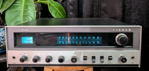 FISHER 203 STEREO RECEIVER WORKS GREAT 