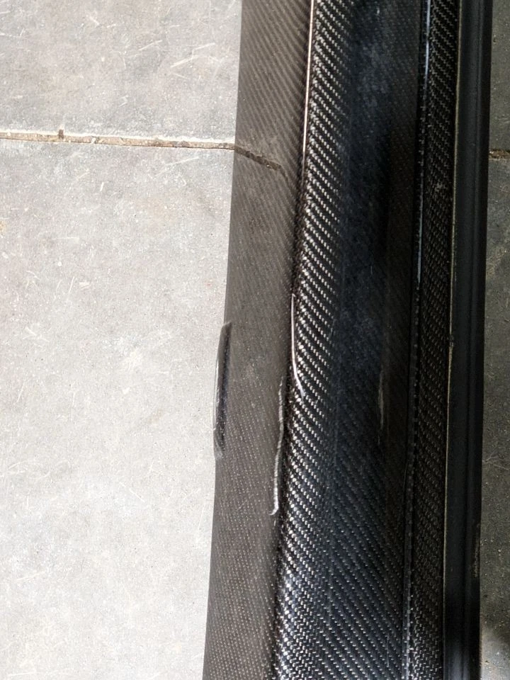 12-15 Chevrolet Camaro ZL1 Right Side Rocker Panel Side Skirt CARBON 1177733 - Image 4 of 4