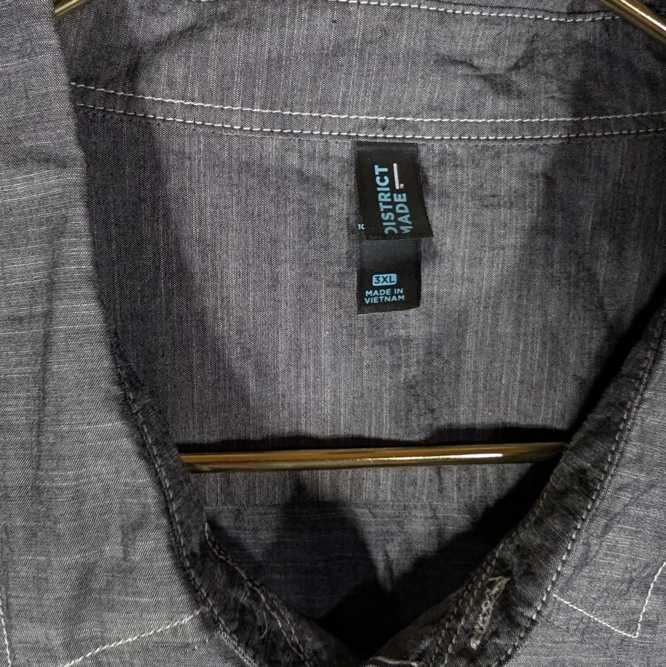 District Made 纽扣衬衫男式 3XL 灰色保护壳农业员工衬衫 — 第 3/4 张图片