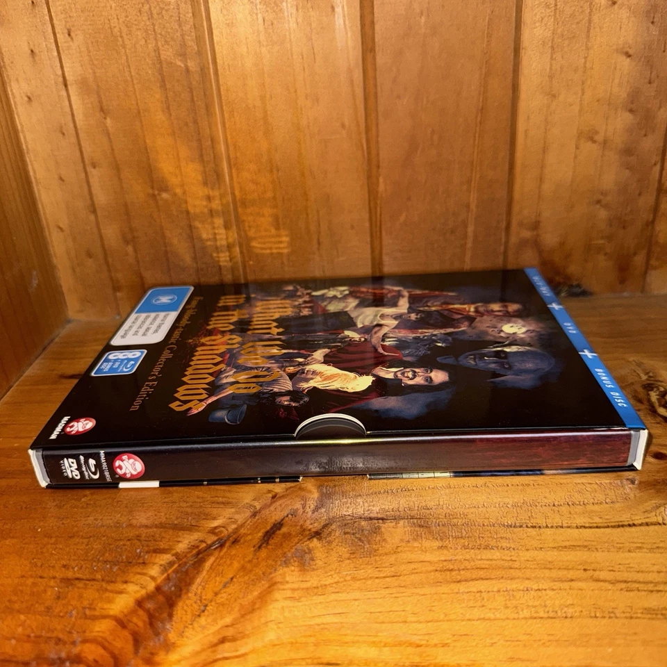 What We Do In The Shadows Fang-Bloody-Tastic Collector's Edition Blu-ray - Image 4 of 4