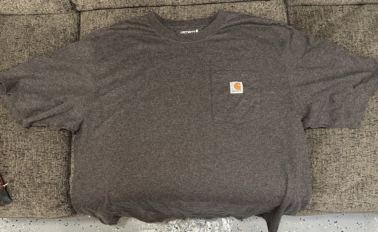 Carhartt Mens T-shirt. Size XL. Grey.