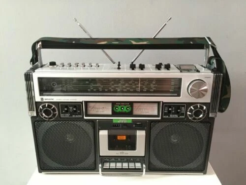 Boombox et radiocassettes portables JVC