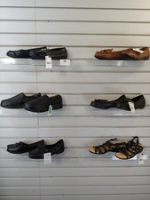Lot of 6 Pair Womens shoes size 7 Heels Boots Flats Loafer Slipper Sandal 984