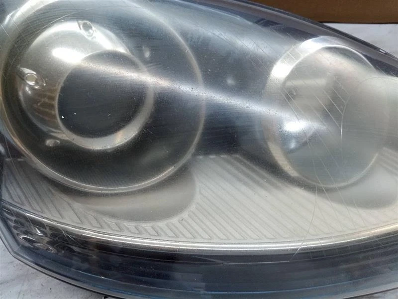 Used Right Headlight Assembly fits: 2007 Volkswagen Golf gti Sdn VIN K 8th digit Foto 3 de 4