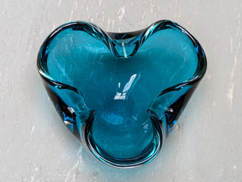 Vintage MCM 1960s Murano Turquoise Glass Trefoil Ashtray Bowl Flavio Poli - Image 3 of 4