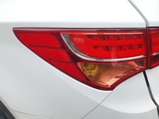 12-15 HYUNDAI SANTA FE MK3 NEARSIDE PASSENGER LEFT REAR NSR OUTER LED BODY LIGHT