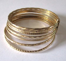 7 teiliger Armreif aus Messing 6,6 cm Durchmesser