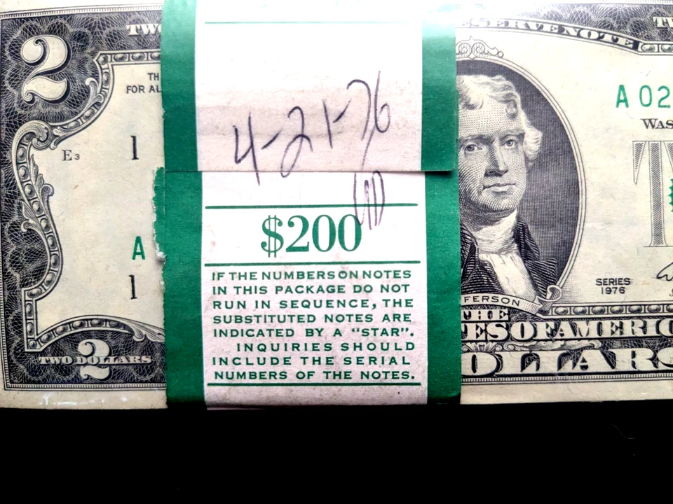 RARE BEP ORIGINAL PACK OF 100 1976 $2 FRN'S BOSTON DISTRICT GEMS.    #2 - Image 4 of 4