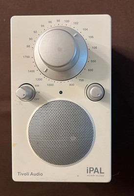 Vintage Silver Tivoli Audio iPAL Portable AM / FM Radio by Henry Kloss Works ,