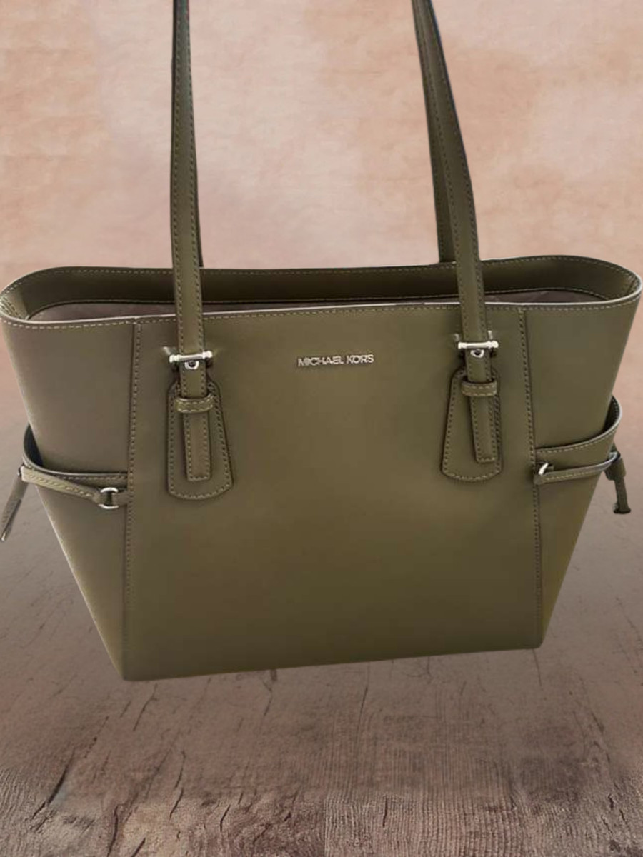 Michael Kors MK Voyager Large Green Leather Shoulder Tote Bag