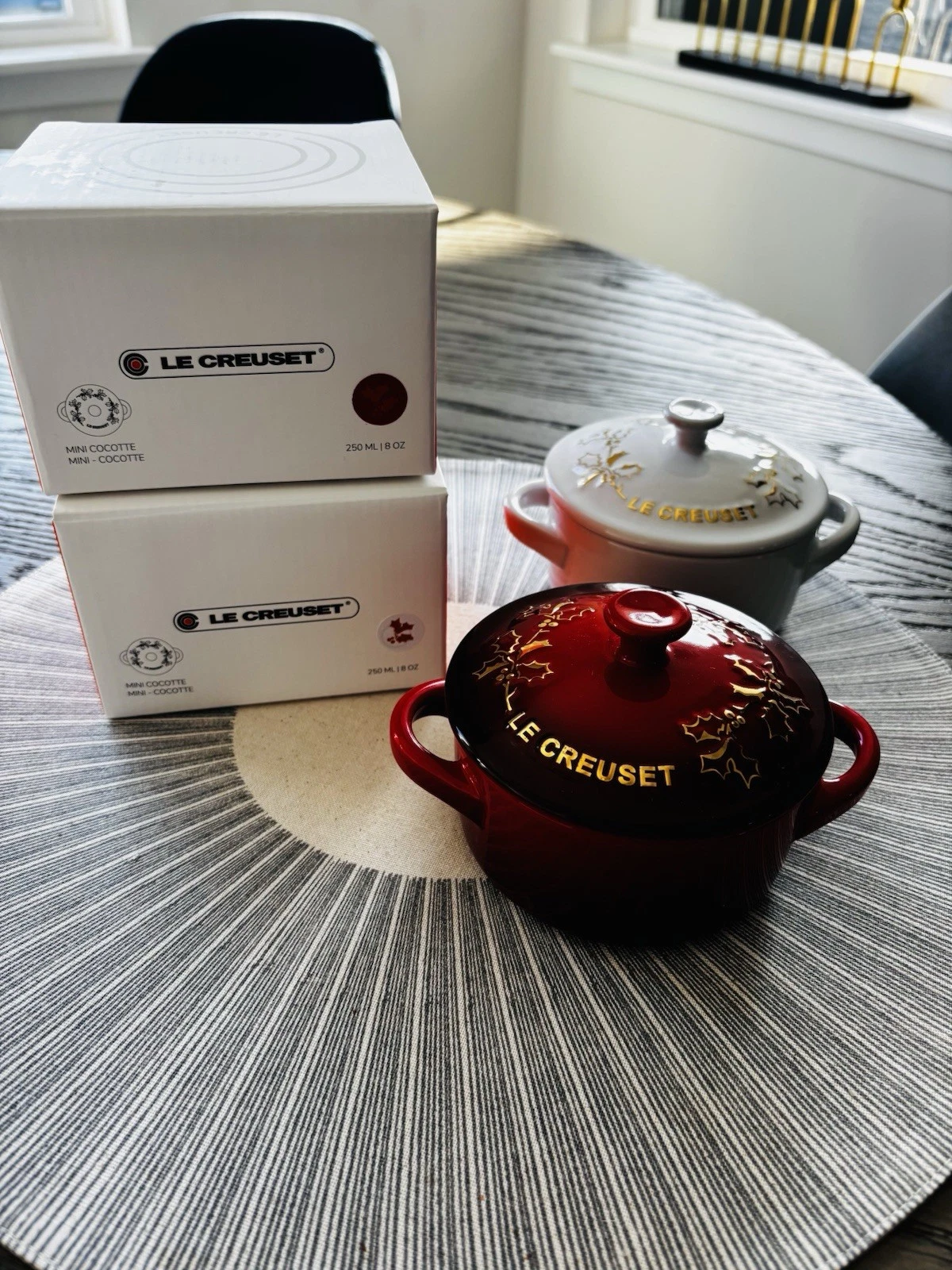 Le Creuset Stoneware Cocotte - Thumbnail 3
