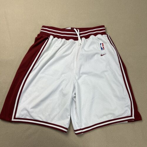 Vtg Cleveland Cavaliers Shorts Mens XL Red White Team Sports 72 Mesh Y2K - Picture 1 of 11