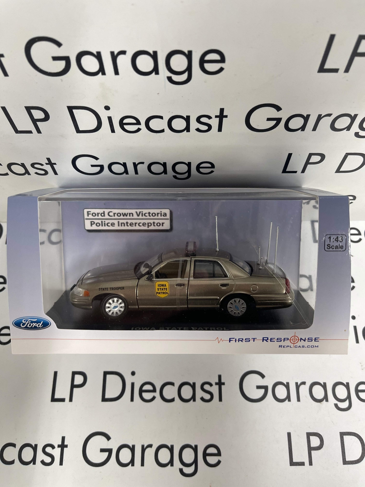 FIRST RESPONSE 2007 Ford Crown Victoria Iowa State Police 1:43 Diecast