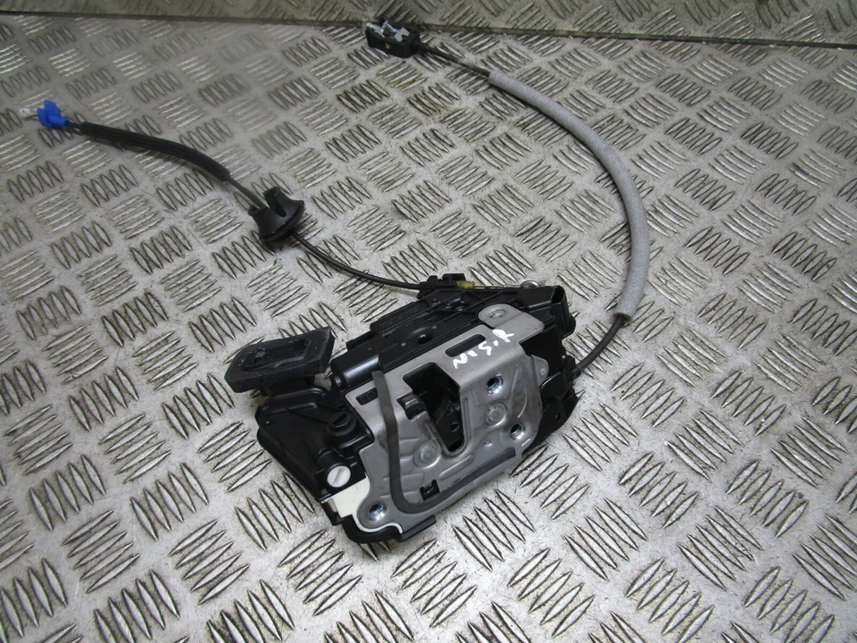 Mecanismo de bloqueo de puerta trasera SEAT LEON 2018 5 puertas lado de pasajeros 5k4839015ae fabricante de equipos originales Foto 4 de 4