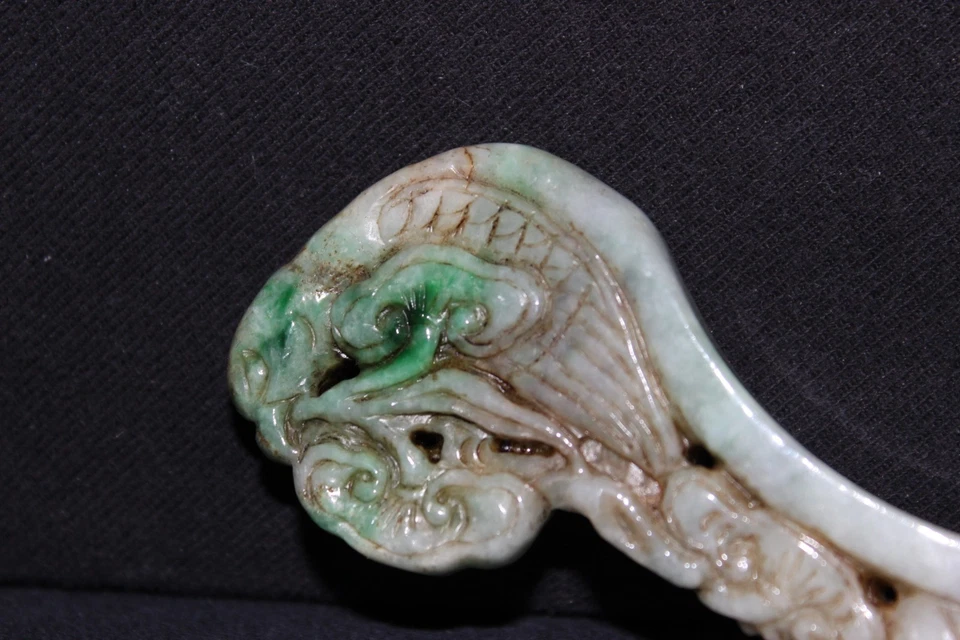 19 世纪末翡翠笼钩吊坠带鸟和其他吉祥符号 — 第 2/4 张图片