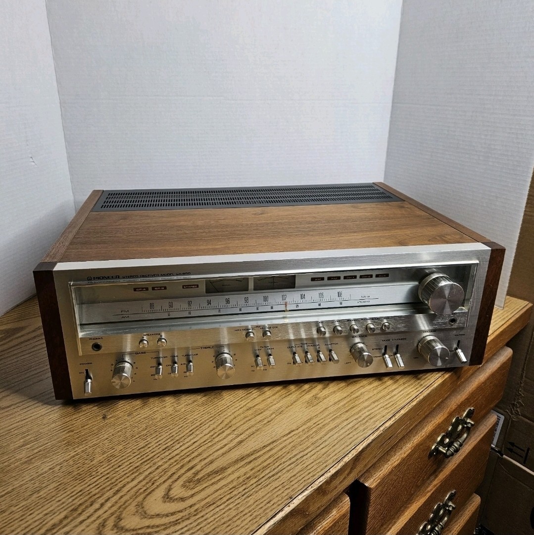 Pioneer SX-850 Vintage Stereo Receiver Model SX-850 with Wood Case