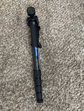 Leofoto MP-285C Carbon Fiber Monopod with gimbal head - side saddle head