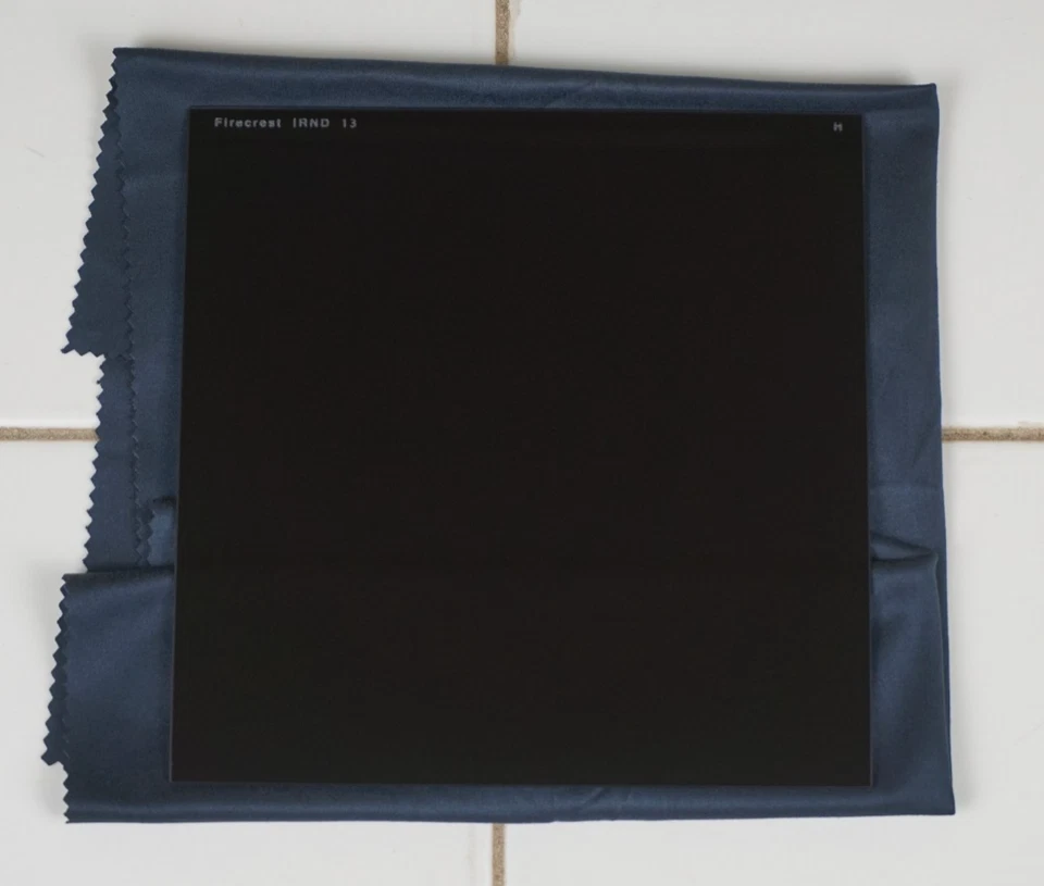 Filtro de densidad neutra Formatt Hitech Firecrest 165x165 mm IRND 3,9 13 paradas FR/SH Foto 3 de 4