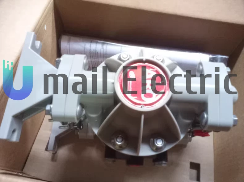 666053-344 ARO double diaphragm pump 1/2" plastic, rotating connections, FedEx - Image 3 of 4