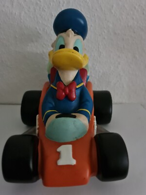 Disney Donald Duck Spardose im Rennwagen
