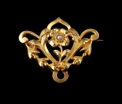 22k best sale gold brooch