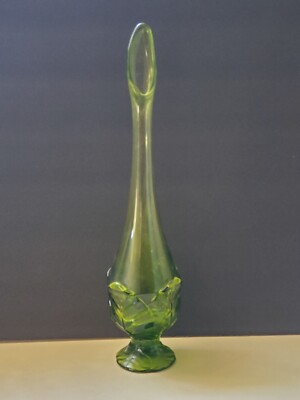 Viking Green Epic Cabbage Leaf Swung Vase, 16 Inch Tall, No Chips No Cracks.