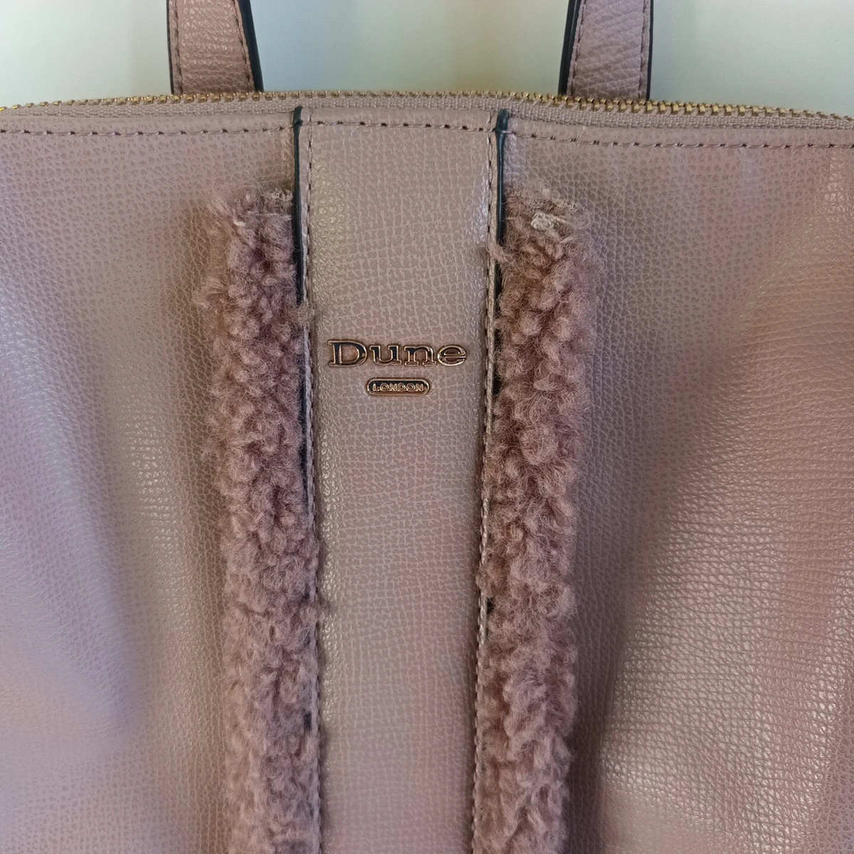 Dune fur shop bag
